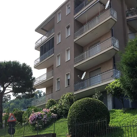 Luce E Colore Sul Lago Maggiore