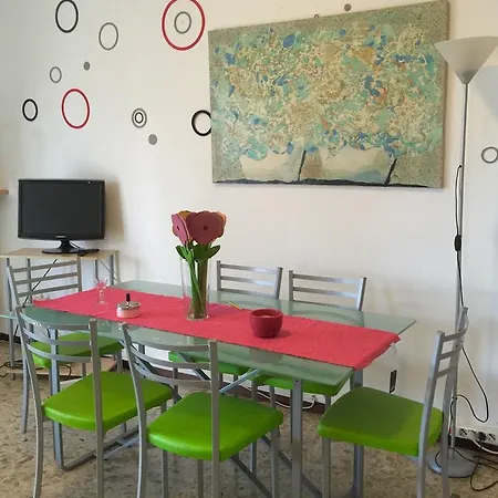 Апартаменты Luce E Colore Sul Lago Maggiore Арона